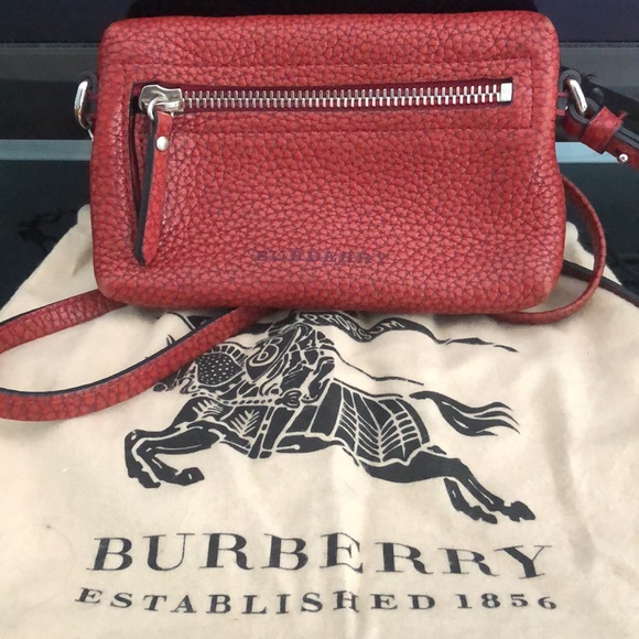 Burberry small crossbody bag. - Picture 1 of 8